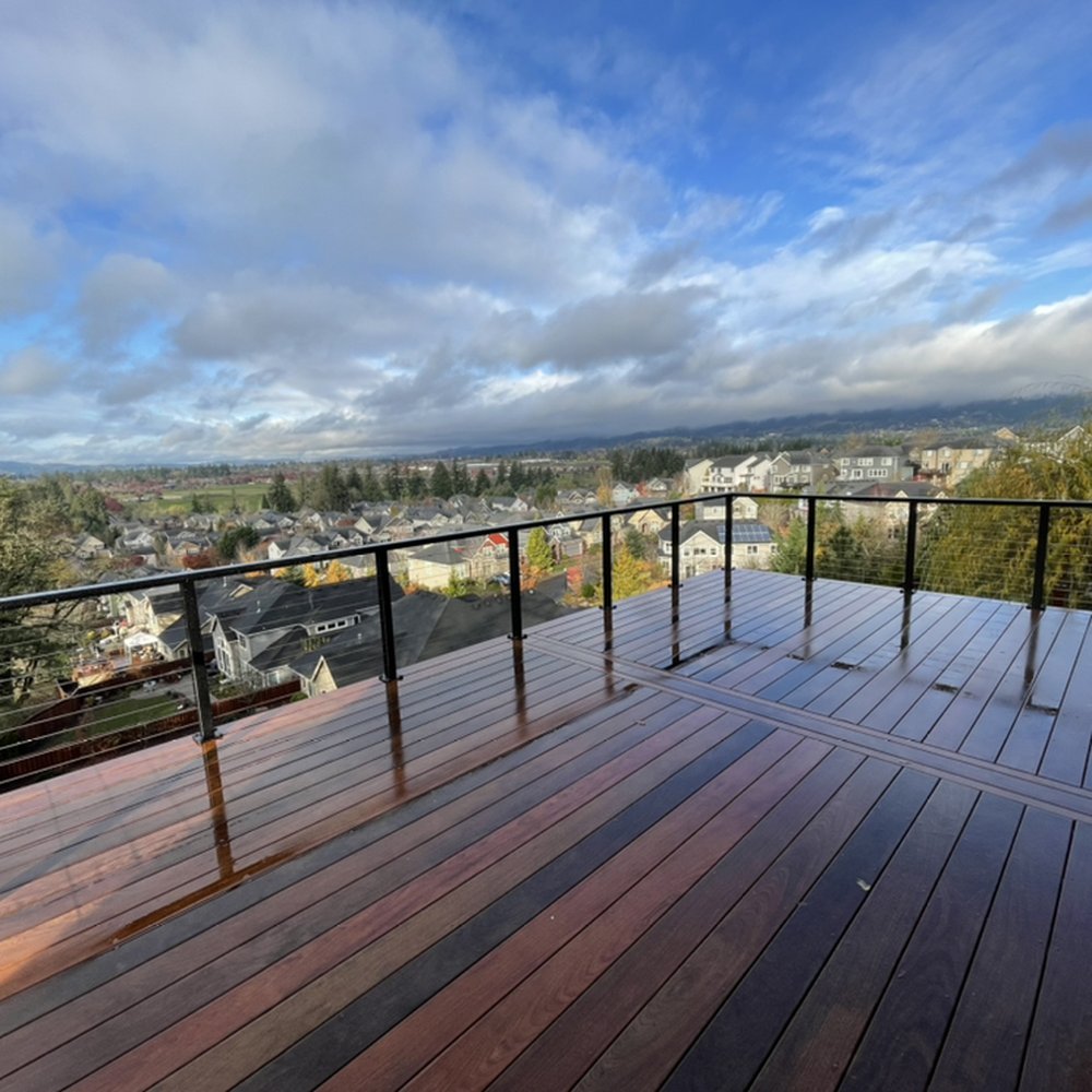 10 Important Things to Know Before Hiring a Decking Contractor