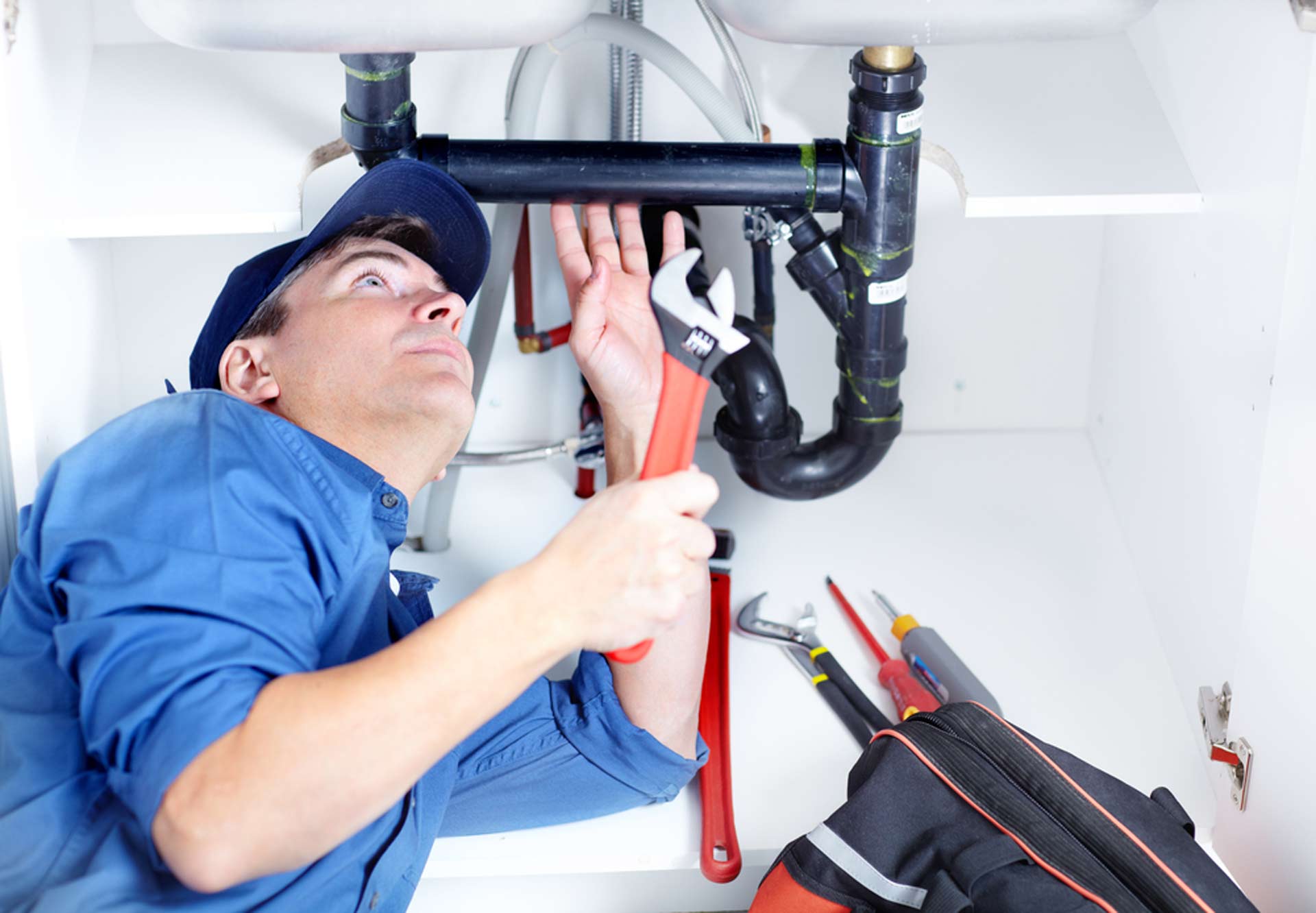 Why Should You Hire a Qualified Plumber to Service Your Gas Appliances?