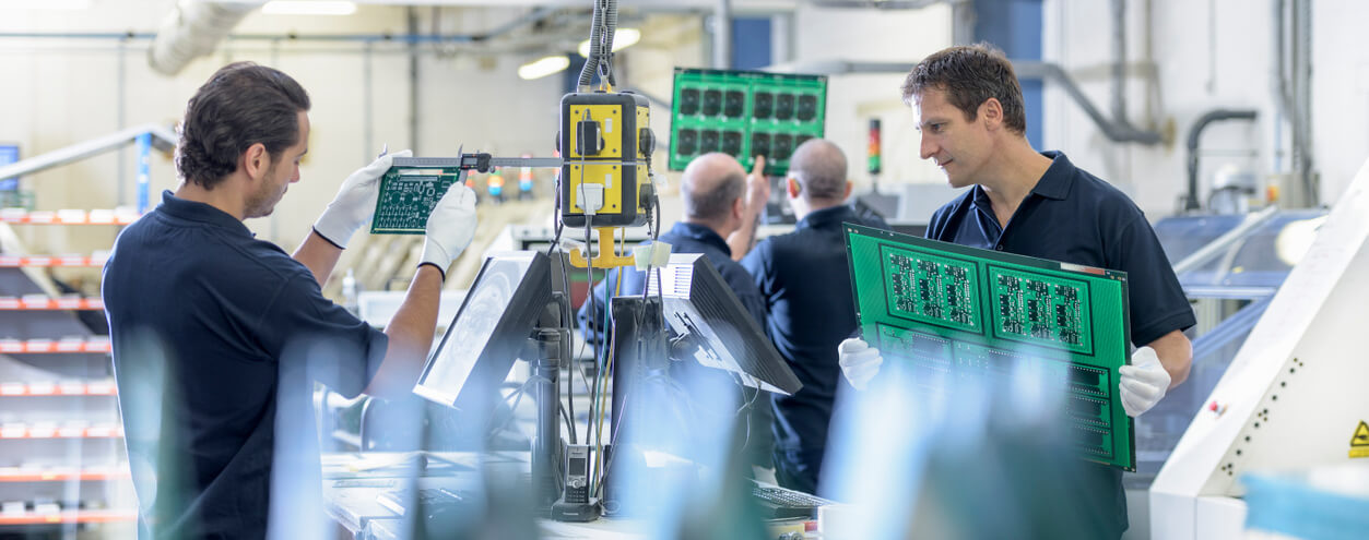 3 Key Factors to Consider When Choosing a Quick Turn PCB Assembly Service Provider