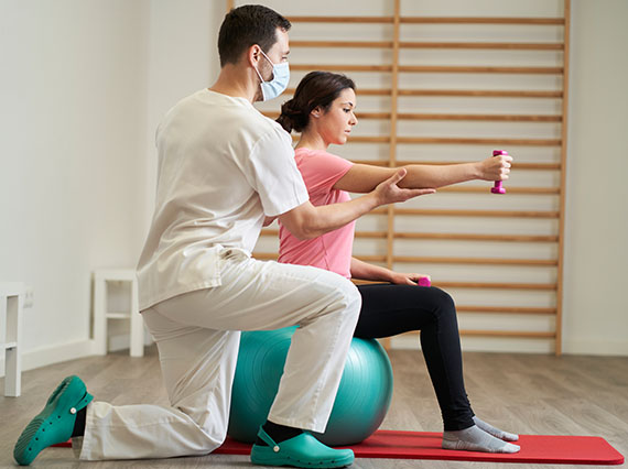 Best Physiotherapist Doctor in Noida