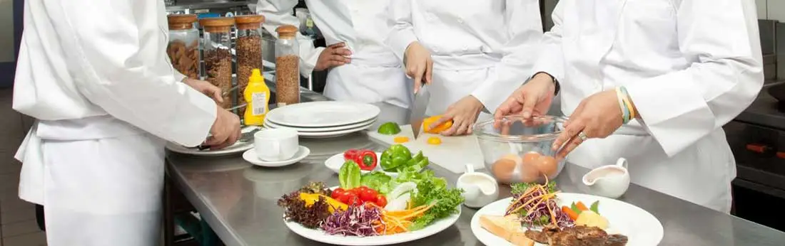 Important Components of A Food Handling Course & How To Get A Certificate?
