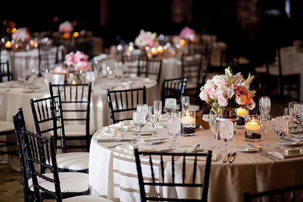 The Ultimate Guide to Centerpieces: Types, Ideas & Trends