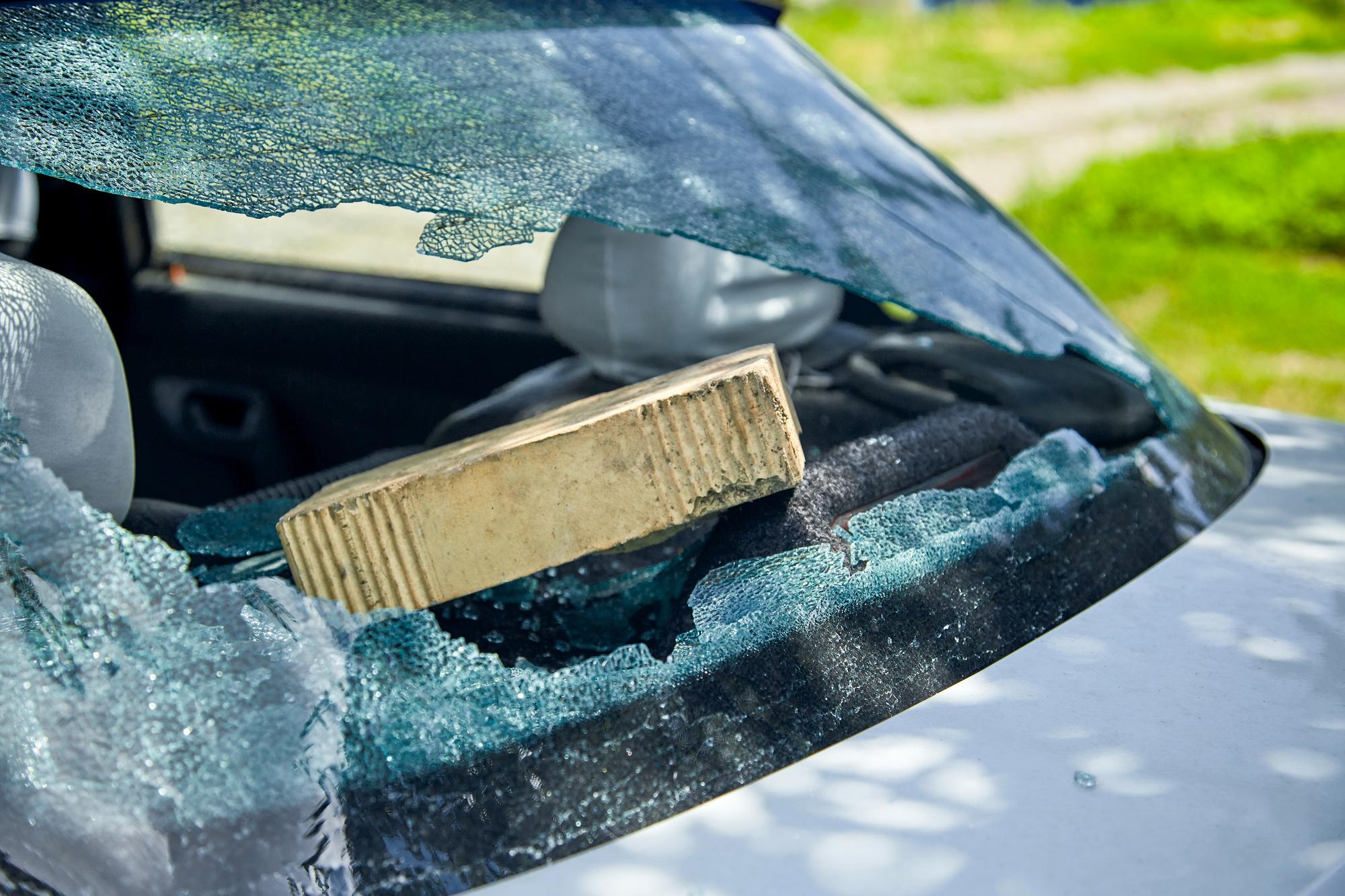 Rear windscreen replacement