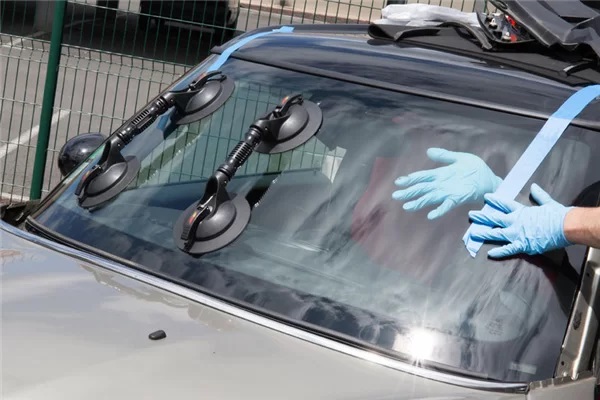 How to Care for a Newly Replaced Windshield?