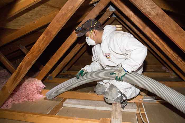 GET THE BEST SPRAY FOAM CONTRACTORS FOR ATTIC INSULATION REMOVAL SERVICE 
