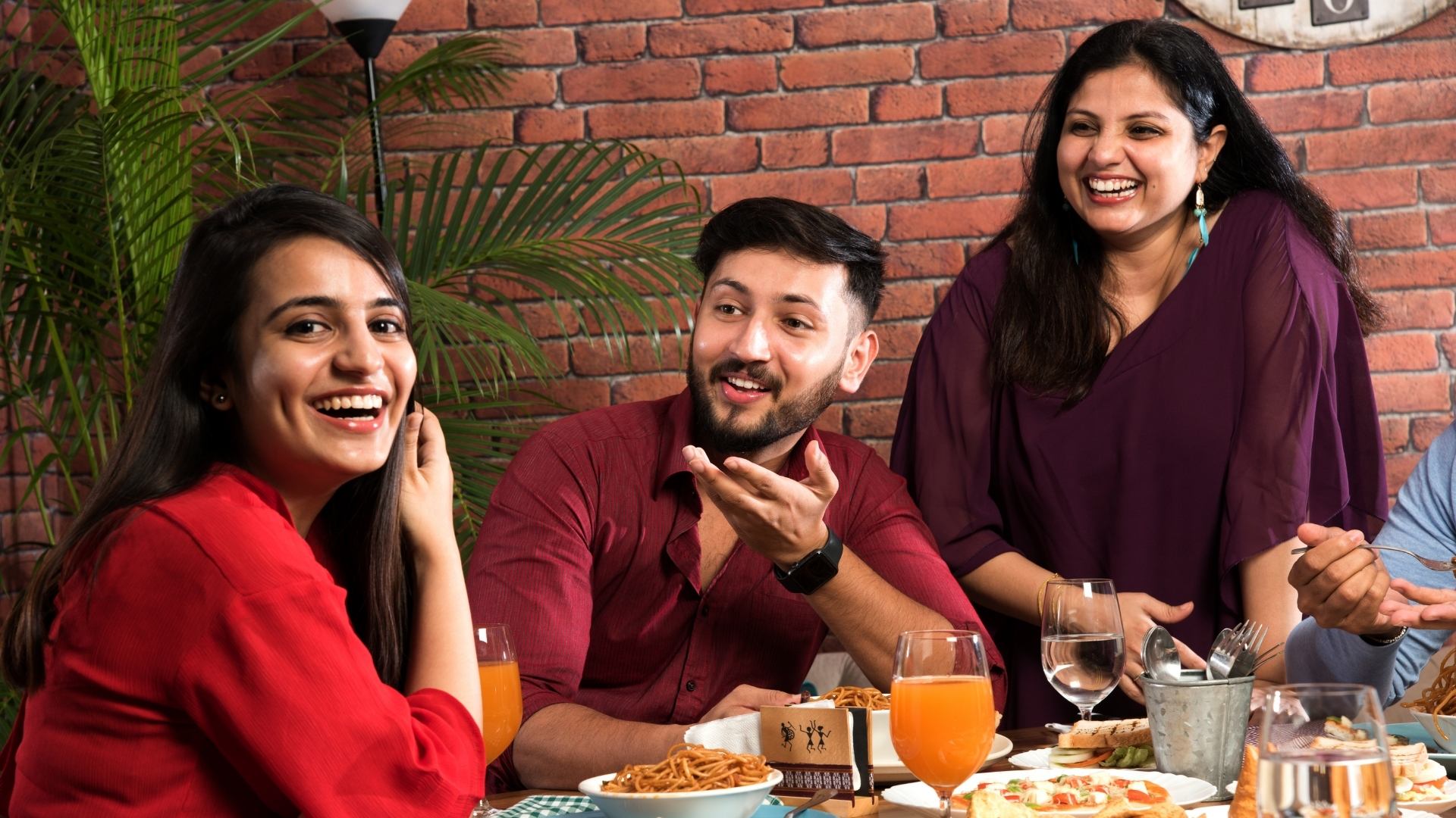 The Best Team Building Lunch Ideas For Office Employees 