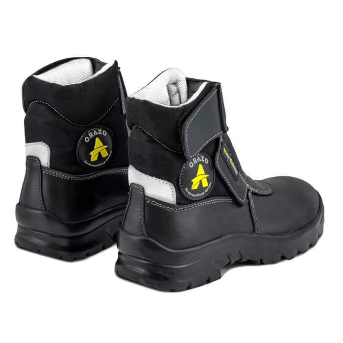 Boots With All Features Like Waterproofing, Flexible and also Made of Leather