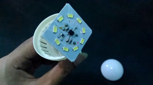 Cara Memperbaiki Lampu LED yang Rusak dengan Benar