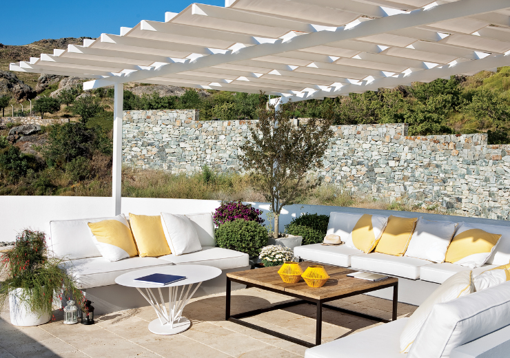 4 Pretty Outdoor Tiles For Your Balcony Apartment