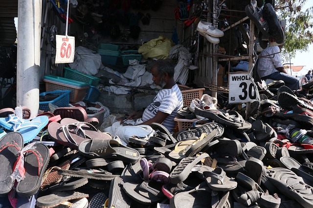 Global Footwear Stores Market Outlook Through 2023-2032