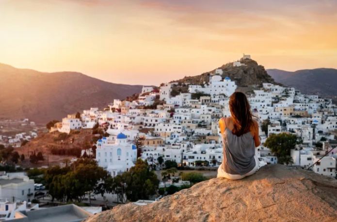 Architectural Spectacularity and Magnificence