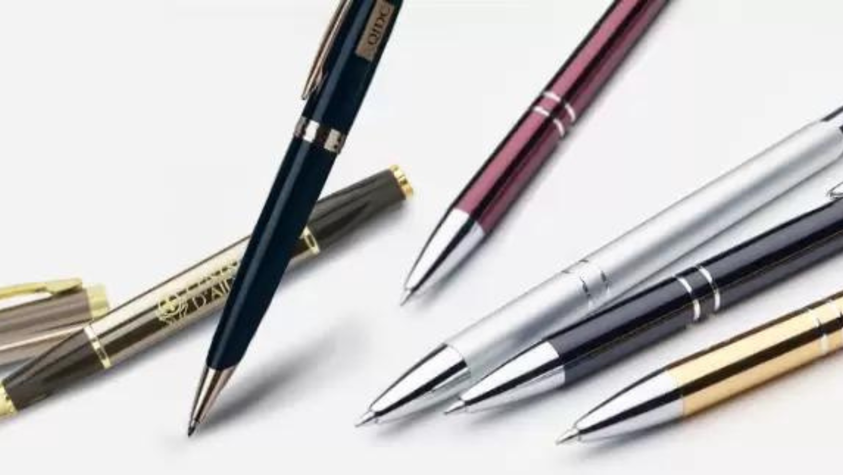 Market Your Brand with Branded Merchandising