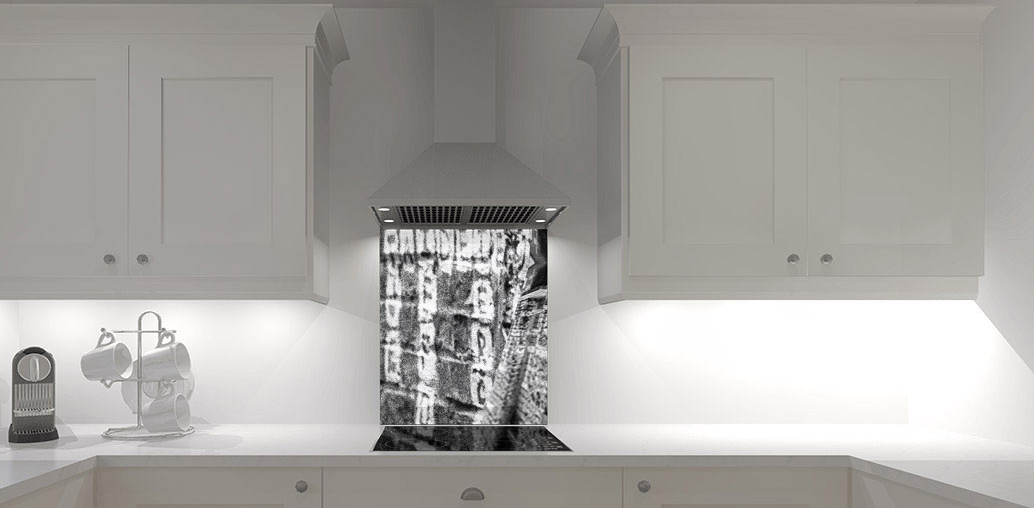 Selecting Splashbacks for a Black and White Kitchen