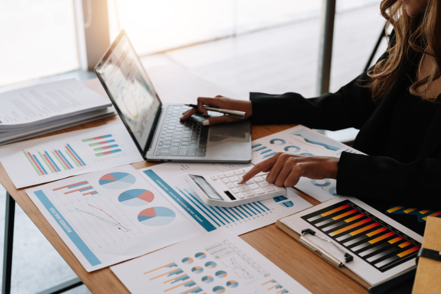How to Manage Your Accounts receivable and Improve your cash flow