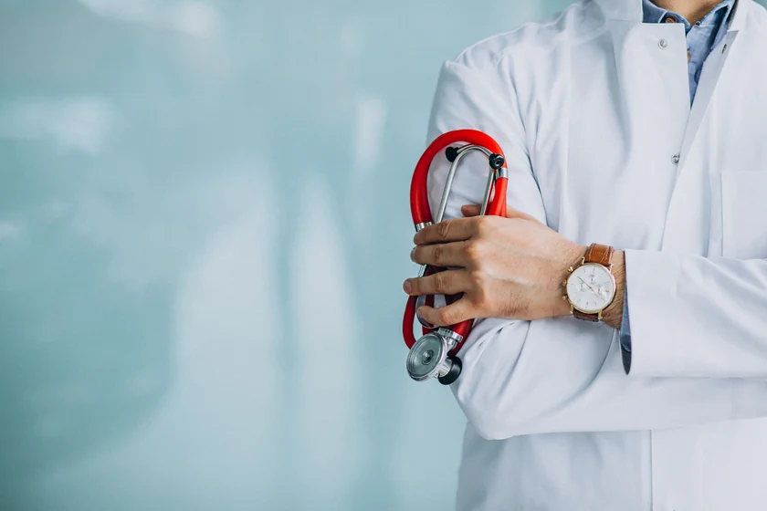 Difference between a Cardiologist and a Cardiothoracic Surgeon