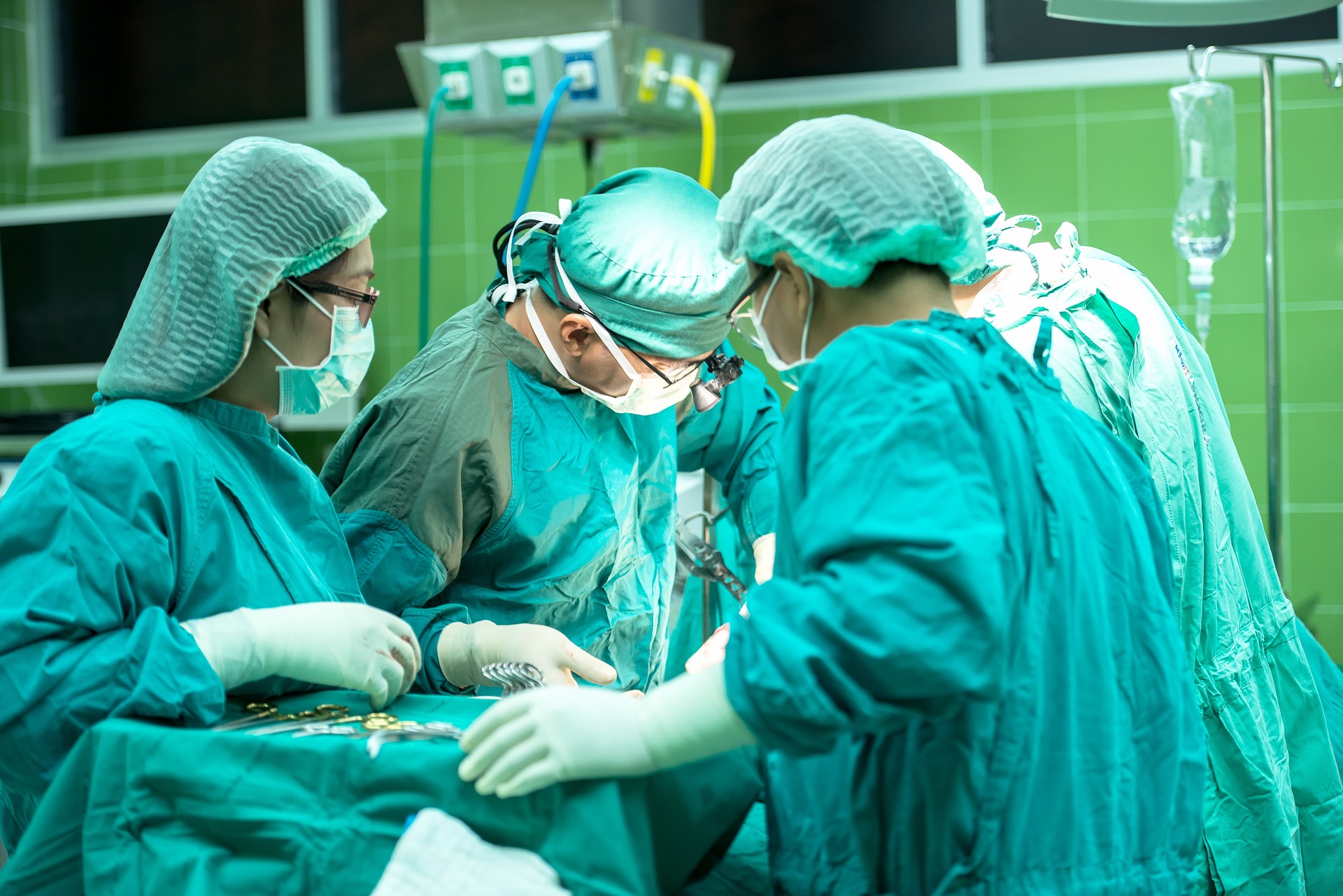 What is the treatment of gallbladder stone?