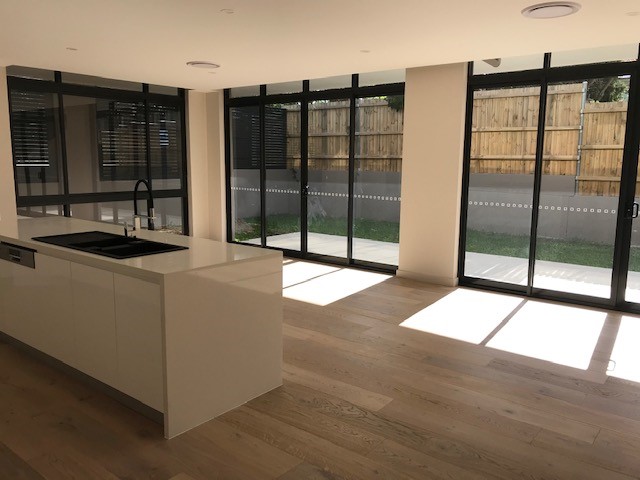 KEY FEATURES OF ALUMINIUM SLIDING DOORS