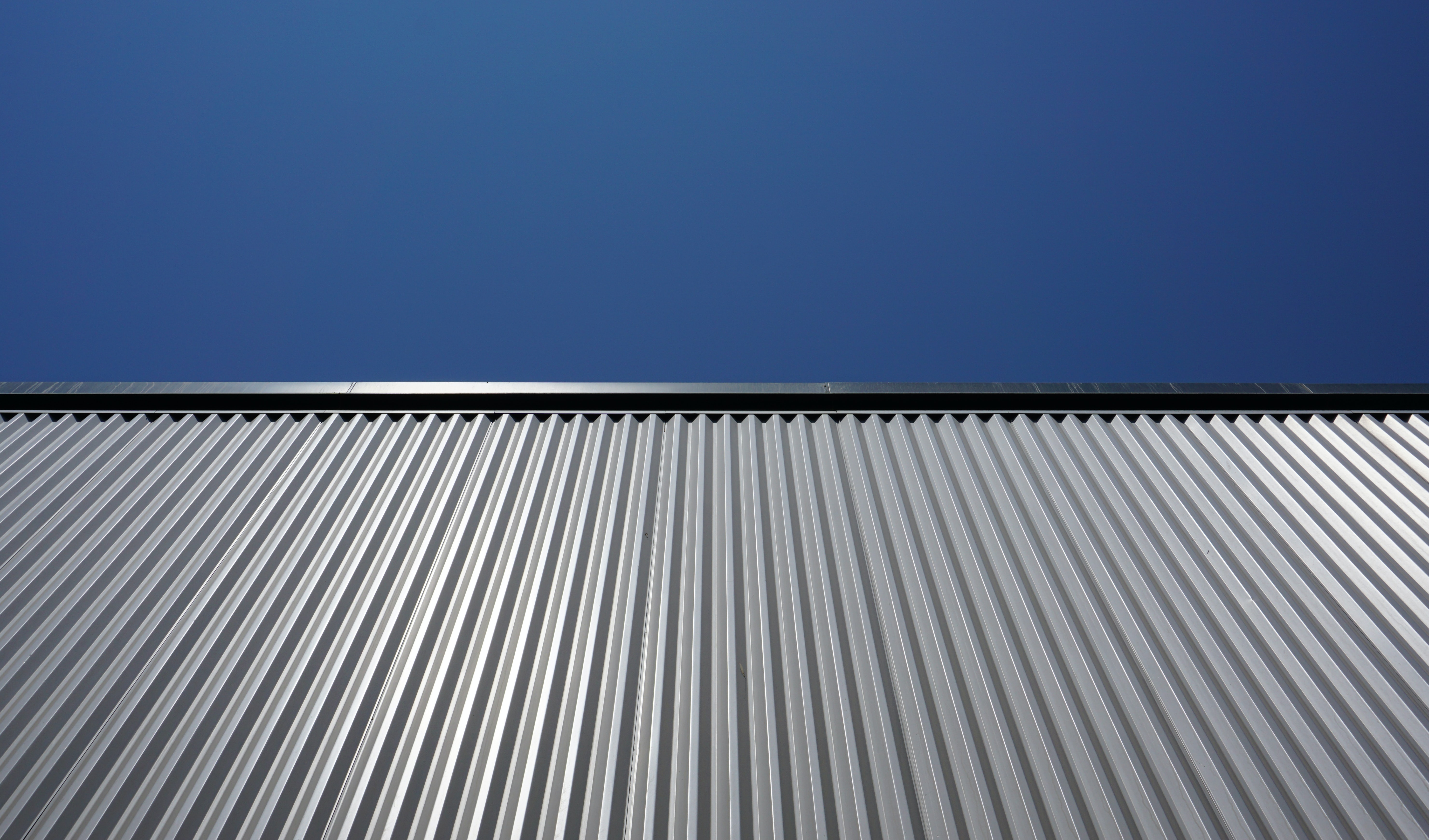 Learn How to Avoid Moisture Under a Metal Roof