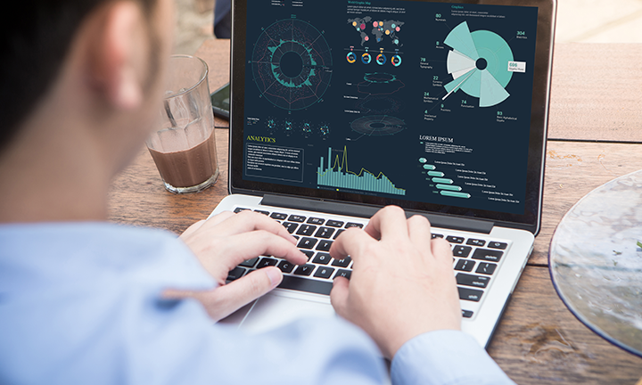 HOW SPHINX IS ENSURING BETTER SALES TEAM TRACKING BY OFFERING CUSTOMIZED SOFTWARE SOLUTIONS?