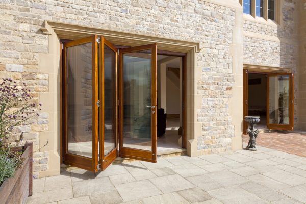 Tommafold 60 Folding Door System – 60kg per door