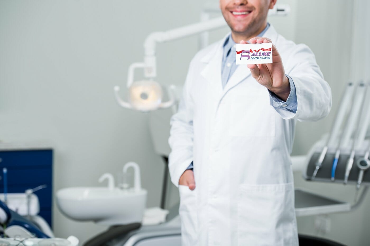 Why Is a Full-Service Dental Lab Essential for Modern Dentistry?