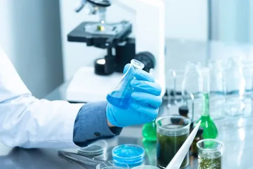 What factors should I consider when choosing laboratory equipment suppliers?