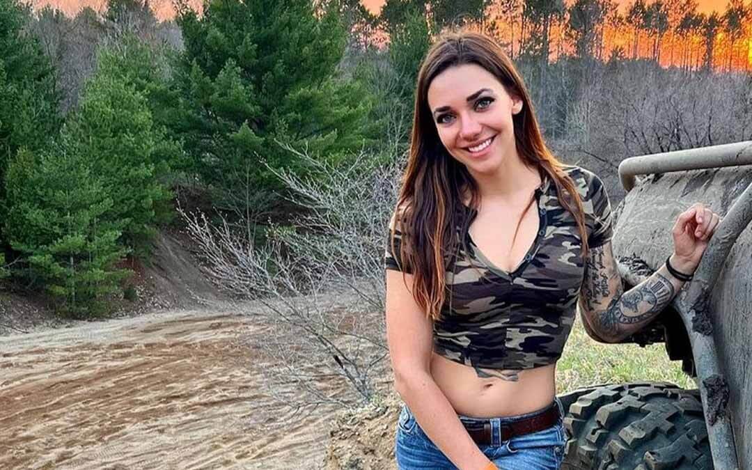 Influencer Spotlight: Say Hello To Julia Hunt