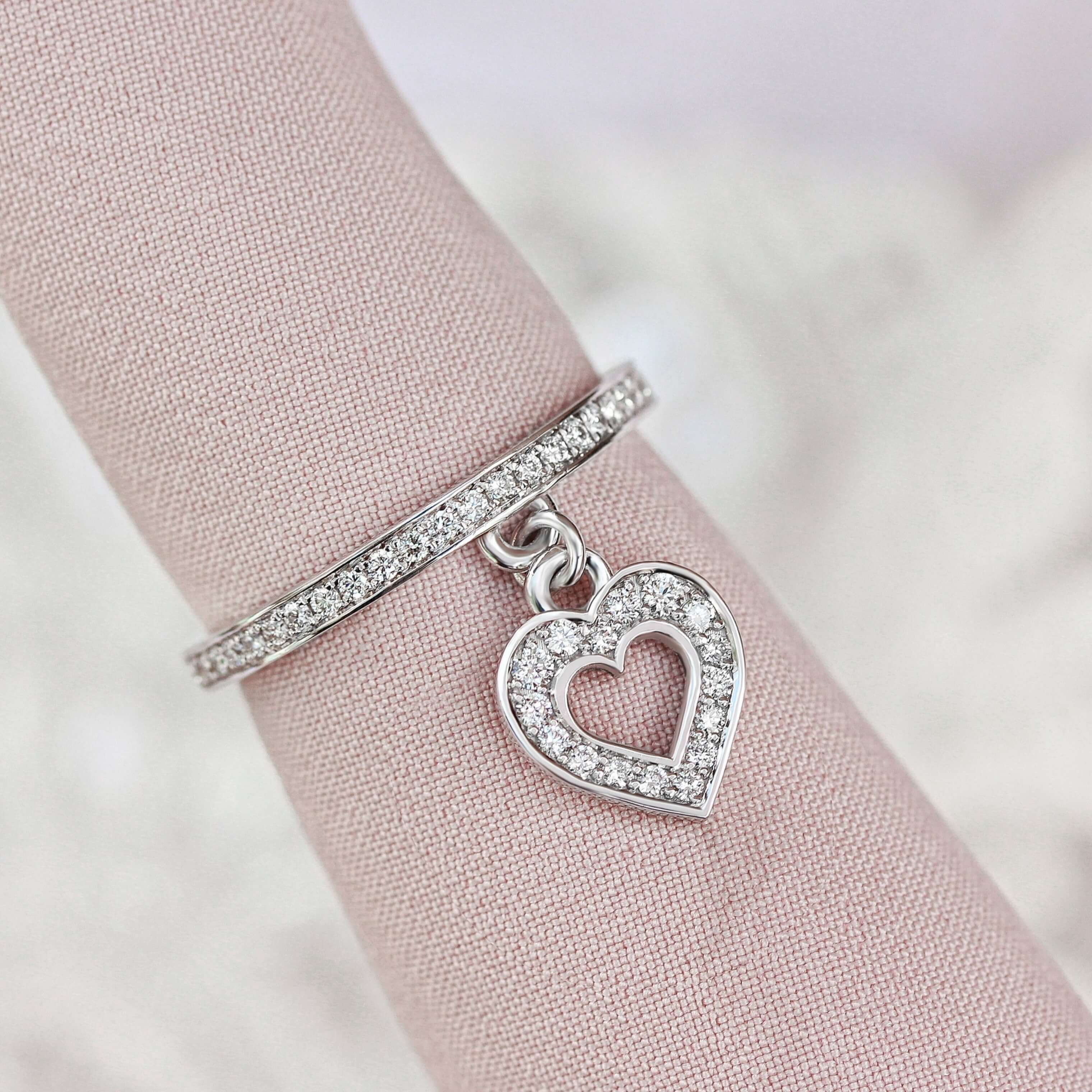 The Elegance of Diamond Band Rings: A Timeless Choice