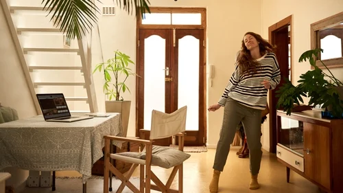 What is the difference between FOMO and JOMO? - Serene Health