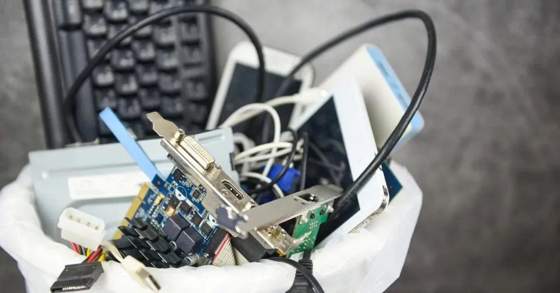 How Electronic Waste Pollution Affects the Environment