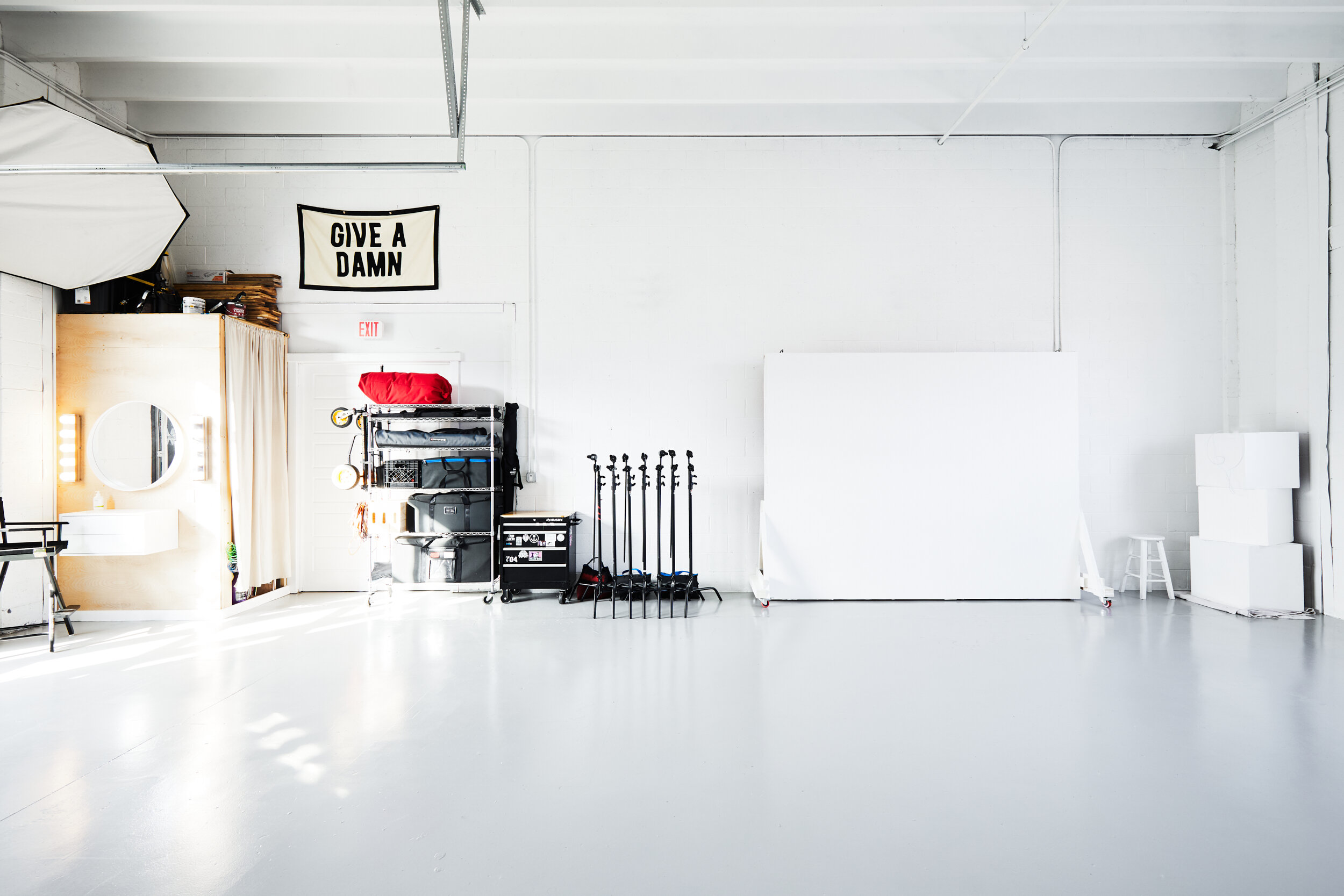 Book your photography studio rental space right now  