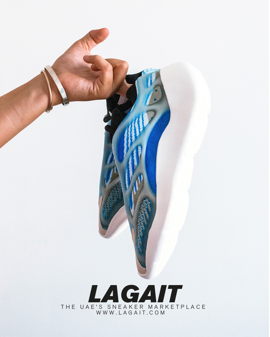 Sneaker Photography in UAE: Capturing the Best of Your Kicks 😎📸👟