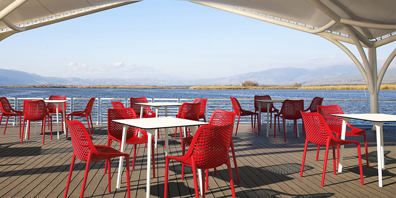 How to Maintain Restaurant Laminate Tabletops in Pristine Condition?