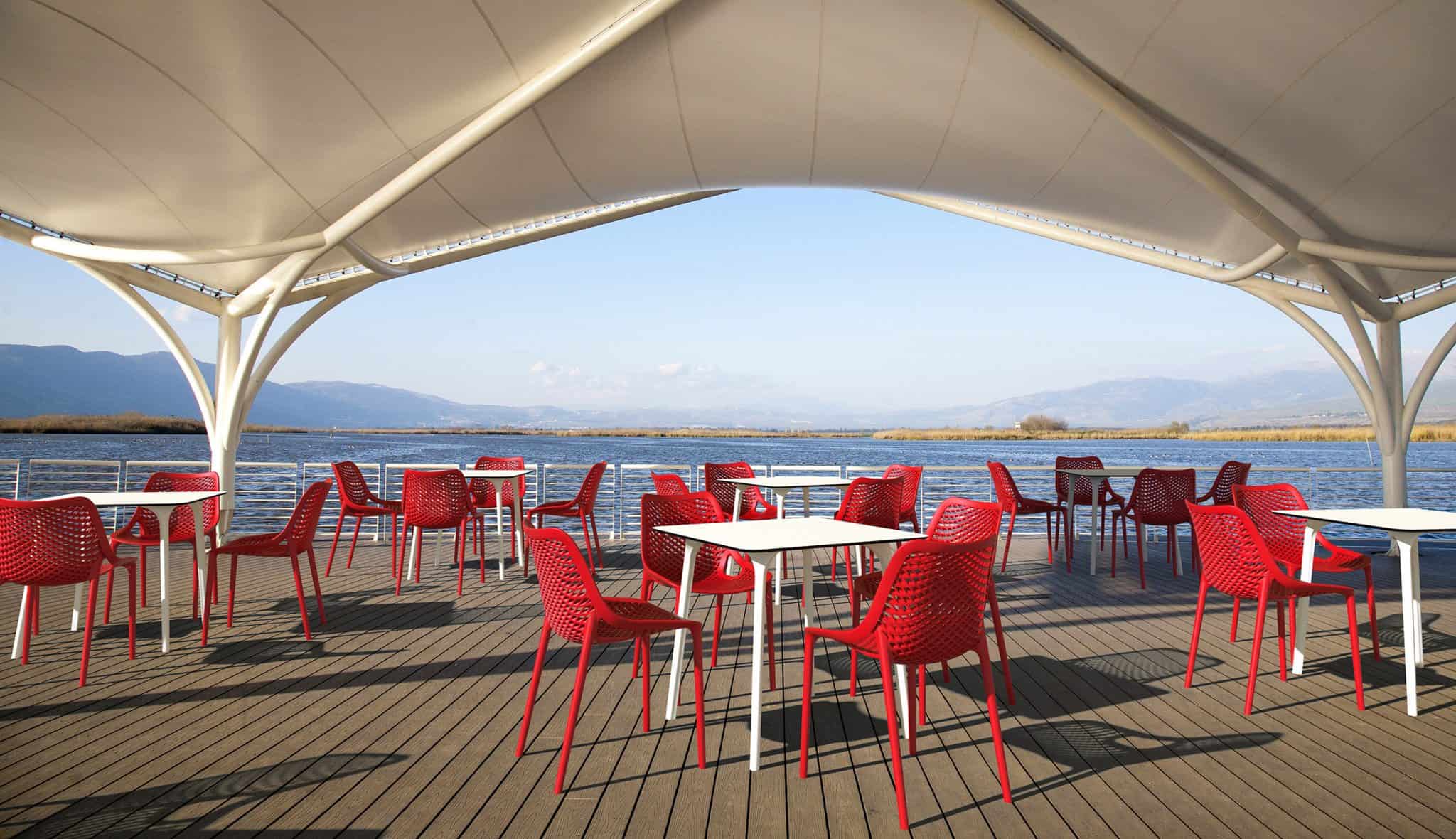 How Can You Ensure Complete Removal of Stubborn Stains from Cafe Furniture?