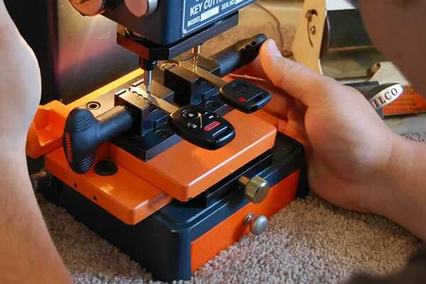 How to Choose the Right Locksmith Service for Your Needs?