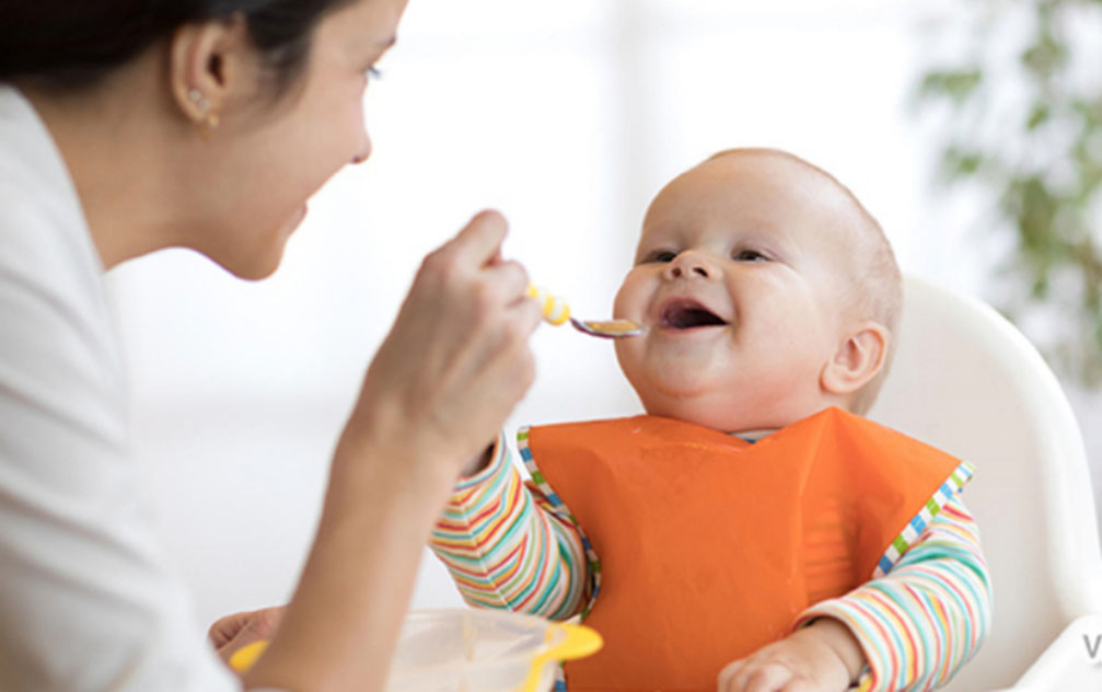 Bé ăn dặm bao nhiêu là đủ?