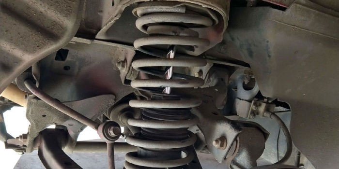 Benefits of Buying Used Lexus Auto Parts From a Trusted Dealer