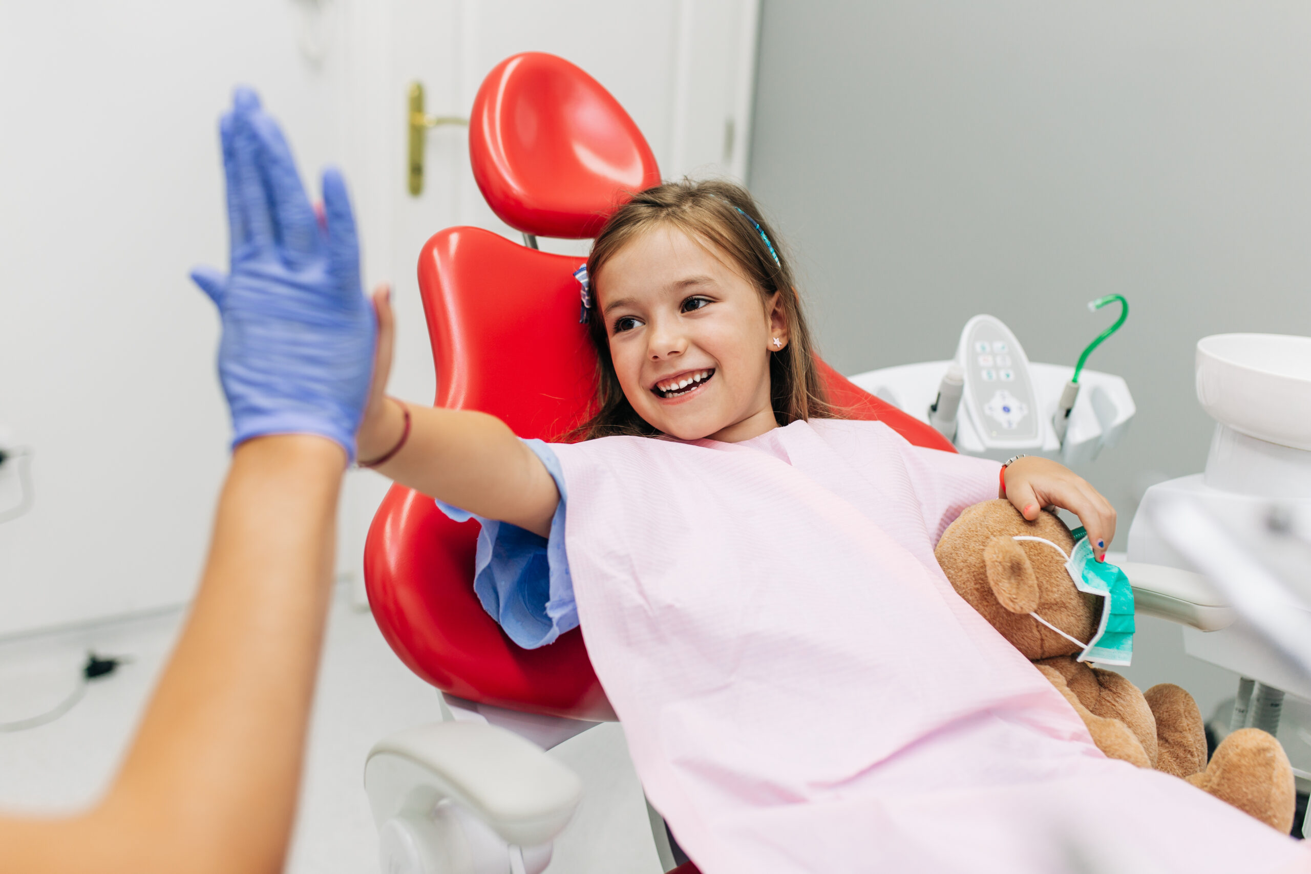 What to do when your kid has loose baby teeth?