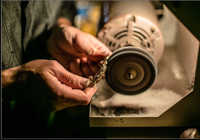 The American Brand brings Flexibility to Jewelry Design | Sofia Jewelry