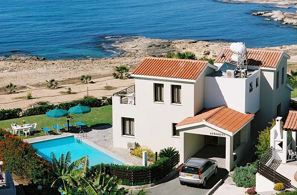 4 Mistakes to avoid when booking a private holiday rental in Cyprus 