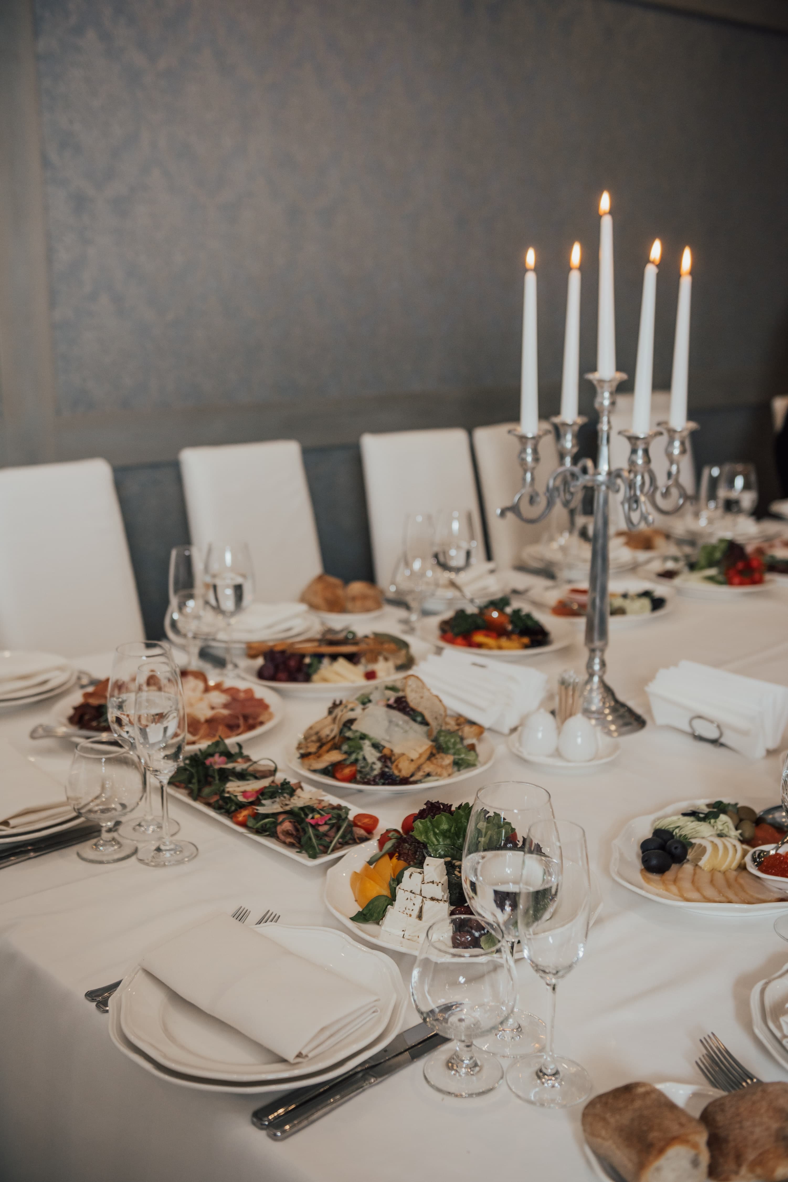 Latest Dining table Style in 2022 For Dining room Decor