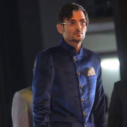 Who is Vishva Deepak Gupta