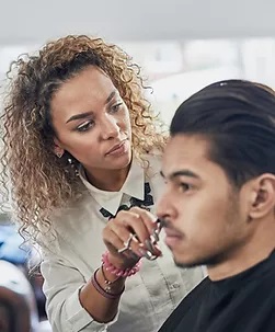 How Can a Crossover Cosmetology Program Perfect for You?