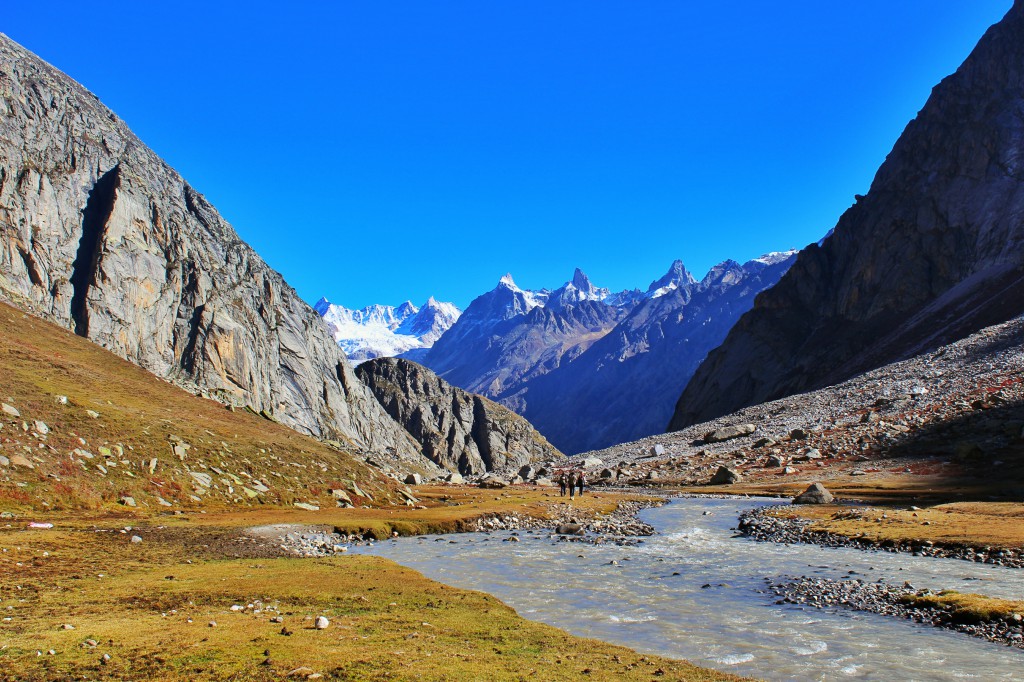 An Detailed Guide And Preparation Tips For Hampta Pass Trek 