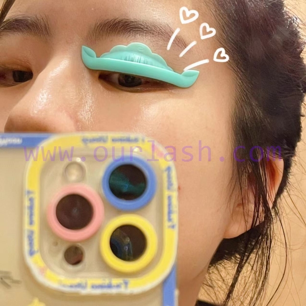 Types of Eyelash Extensions Styles for different customers