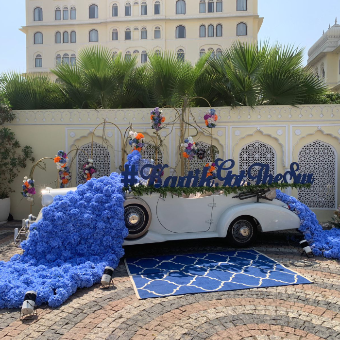 Make Your Pre-Wedding Shoot Magical with Vintage Car Rental