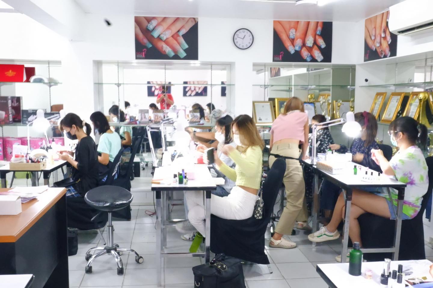 Nail Technician Courses For the Profession
