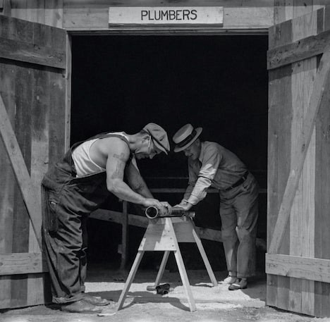 Plumbing Tips To Do Before Calling A Plumber