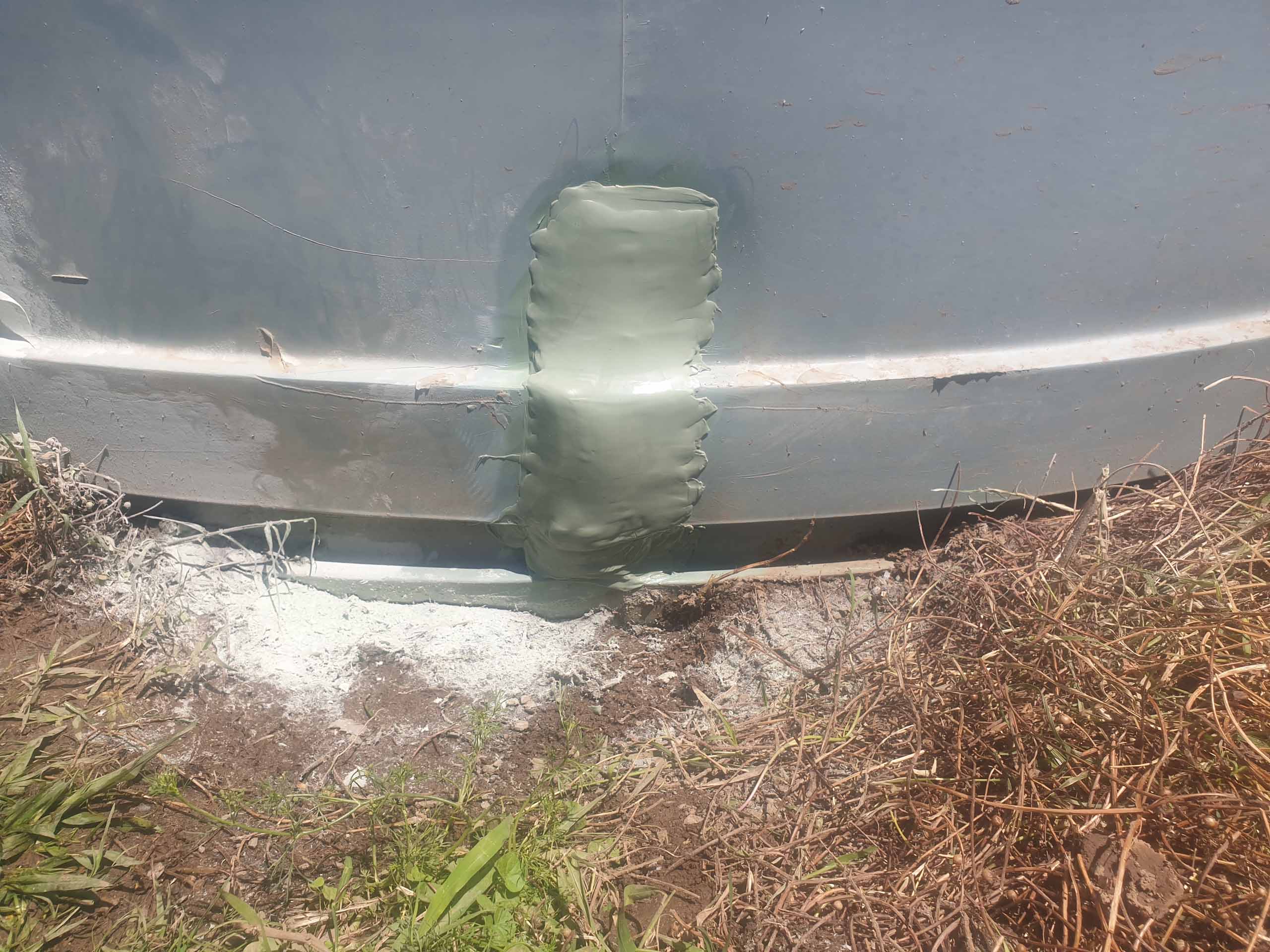 How to Stop the Poly Tank from Leakage?