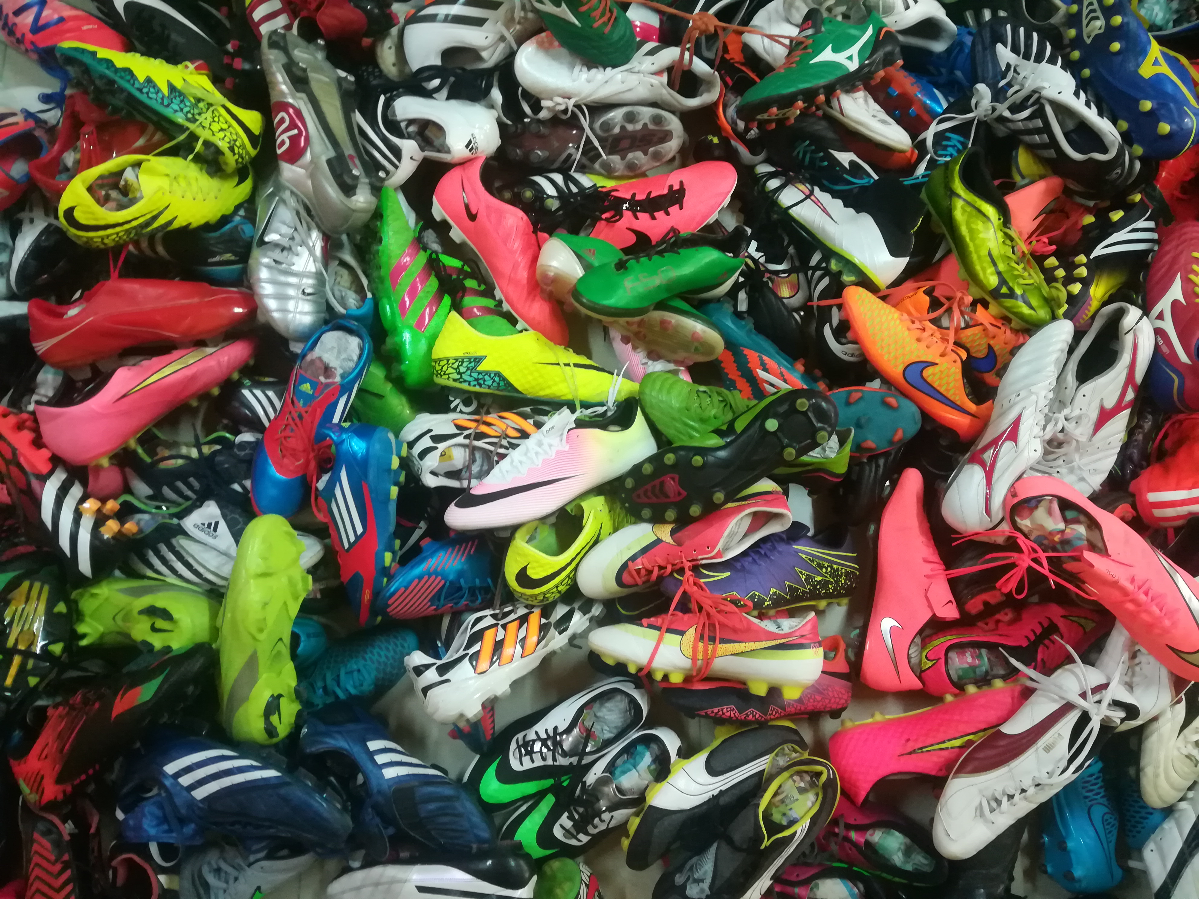 How to chose Football shoes